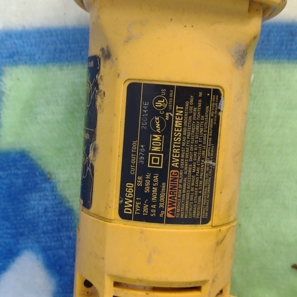 DeWalt Cut out Tool #DW660 - Picture 2 of 2